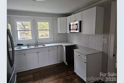 515 26th Street SW, Hickory, NC 28602 - Photo 3