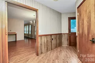 3801 Castlerock Dr, Charlotte, NC 28215 - Photo 31