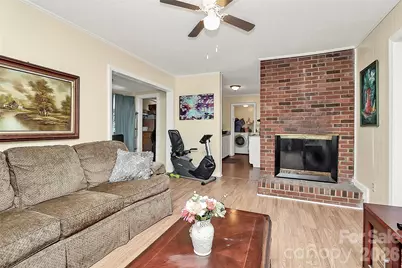 507 N Mulberry Street, Cherryville, NC 28021 - Photo 3