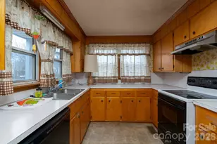 322 E 4th St, Oakboro, NC 28129 - Photo 23