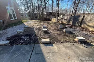 1300 Long Paw Ln, Charlotte, NC 28214 - Photo 37