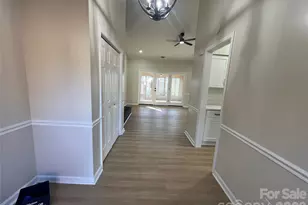 1300 Long Paw Ln, Charlotte, NC 28214 - Photo 7