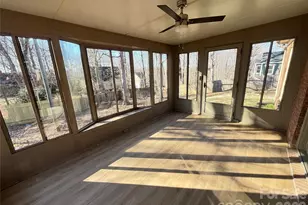 1300 Long Paw Ln, Charlotte, NC 28214 - Photo 35