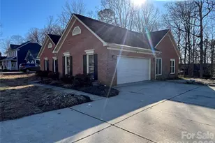 1300 Long Paw Ln, Charlotte, NC 28214 - Photo 41