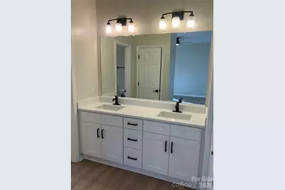 1300 Long Paw Lane, Charlotte, NC 28214 - Photo 31