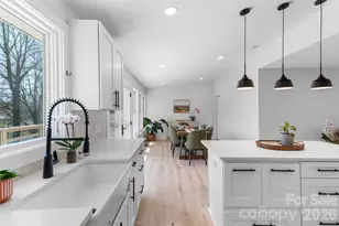 338 Hawthorne Dr, Brevard, NC 28712 - Photo 11