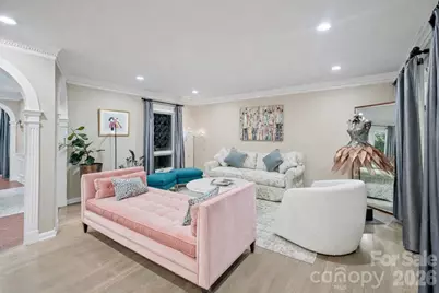 2082 2nd Street Drive NW, Hickory, NC 28601 - Photo 9