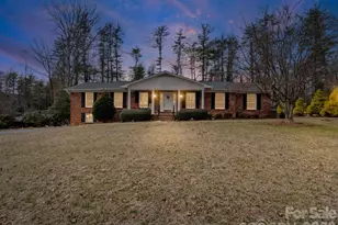 111 Hudson Dr, Hendersonville, NC 28739 - Photo 11