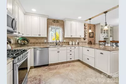 111 Hudson Drive, Hendersonville, NC 28739 - Photo 23