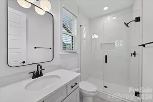 1607 Chippendale Rd, Charlotte, NC 28205 - Photo 43