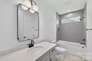 1607 Chippendale Rd, Charlotte, NC 28205 - Photo 45