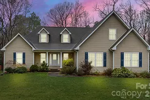 2853 Wimbledon Dr, Gastonia, NC 28056 - Photo 3