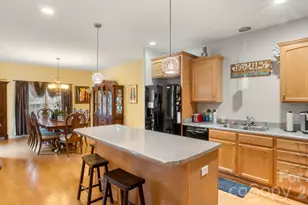 2853 Wimbledon Dr, Gastonia, NC 28056 - Photo 11