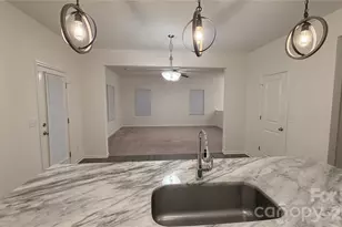 7209 Lenton Rd, Charlotte, NC 28215 - Photo 7