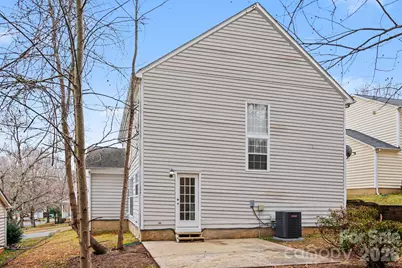 9032 Little Hampton Place, Charlotte, NC 28215 - Photo 13