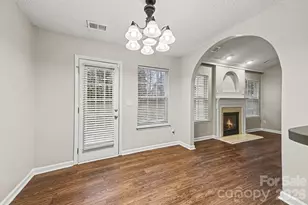 6902 Brachnell View Dr, Charlotte, NC 28269 - Photo 3