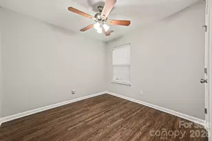 6902 Brachnell View Dr, Charlotte, NC 28269 - Photo 11