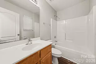 6902 Brachnell View Dr, Charlotte, NC 28269 - Photo 9