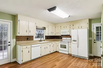 261 Eastview Drive, Brevard, NC 28712 - Photo 13