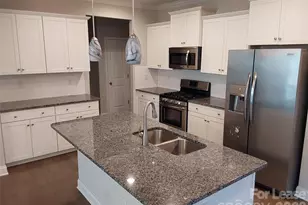 990 Pennington Dr, Lancaster, SC 29720 - Photo 5