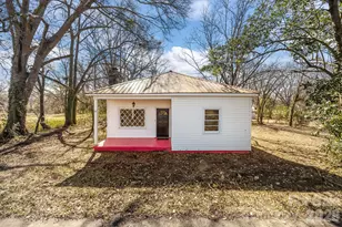 511 E Trade St, Dallas, NC 28034 - Photo 3