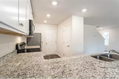 8023 Derby Woods Lane, Charlotte, NC 28214 - Photo 11