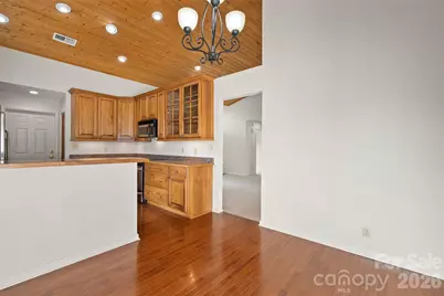 100 Meadowind Court, Waynesville, NC 28786 - Photo 7