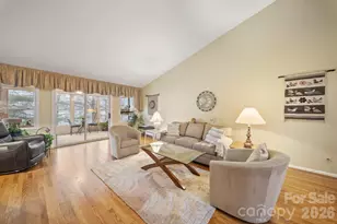 5 Governors Dr, Hendersonville, NC 28791 - Photo 9