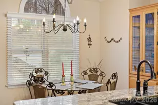 5 Governors Dr, Hendersonville, NC 28791 - Photo 3