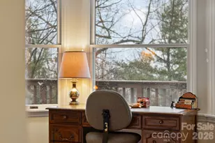 5 Governors Dr, Hendersonville, NC 28791 - Photo 5