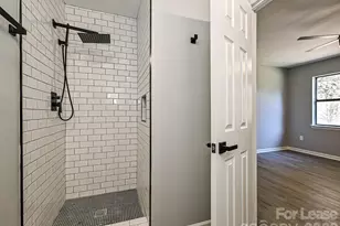 6455 Tivoli Ct, Charlotte, NC 28211 - Photo 17