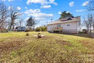 257 Jefferson St, Statesville, NC 28677 - Photo 23