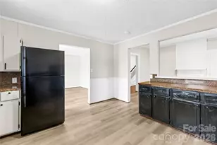 257 Jefferson St, Statesville, NC 28677 - Photo 15