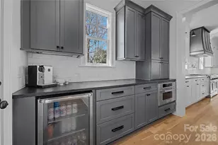 4325 Tangle Dr, Charlotte, NC 28211 - Photo 9