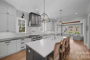 4325 Tangle Dr, Charlotte, NC 28211 - Photo 15