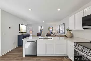 479 Sundown Dr, Spartanburg, SC 29302 - Photo 5