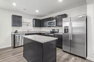 3021 Fiddlewood St, Charlotte, NC 28214 - Photo 3