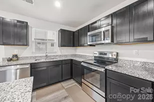 3021 Fiddlewood St, Charlotte, NC 28214 - Photo 17