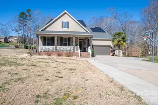 1819 Chesterfield Dr, Belmont, NC 28012 - Photo 3