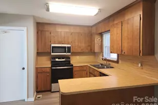 150 Autumn Leaf Rd, Troutman, NC 28166 - Photo 5