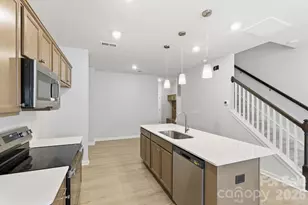 6213 Kimball Ct, Charlotte, NC 28216 - Photo 9