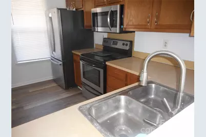 8235 Circle Tree Lane, Charlotte, NC 28277 - Photo 9