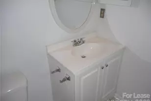 8235 Circle Tree Ln, Charlotte, NC 28277 - Photo 23