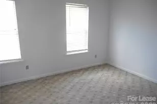 8235 Circle Tree Ln, Charlotte, NC 28277 - Photo 21