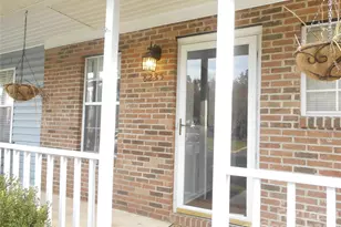 8235 Circle Tree Ln, Charlotte, NC 28277 - Photo 3