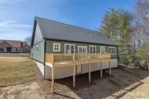 399 Crystal Heights Dr, Hendersonville, NC 28739 - Photo 25