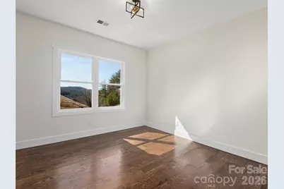 399 Crystal Heights Drive, Hendersonville, NC 28739 - Photo 19