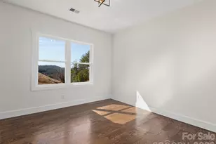 399 Crystal Heights Dr, Hendersonville, NC 28739 - Photo 19