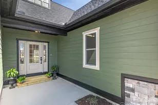 399 Crystal Heights Dr, Hendersonville, NC 28739 - Photo 3