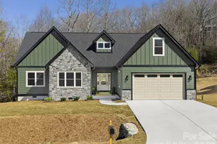 399 Crystal Heights Dr, Hendersonville, NC 28739 - Photo 1